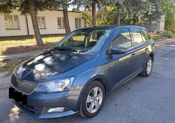 Skoda Fabia cena 27600 przebieg: 231900, rok produkcji 2016 z Poznań małe 154